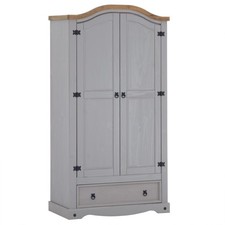 Kleiderschrank
