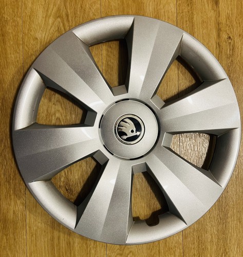 Skoda radkappe zoll 6v0 - 15,