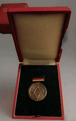 Ddr orden verdienter - ddr,