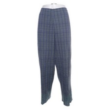 Catherine Andre, Hose