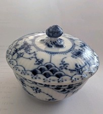 Zuckerdose mit Deckel Modell 657 Royal Copenhagen Musselmalet Halbspitze 