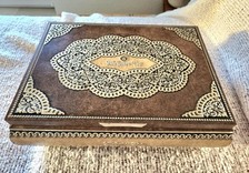 Große alte Meßmer Tee Blechdose Truhe mit schönen Verzierungen braun gold, TOP!