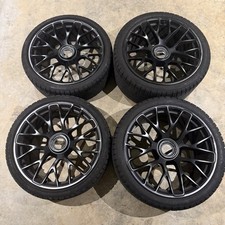 Org. Porsche Felgen Zentralverschluß 20 Zoll 991 4 GTS schwarz matt mit Reifen