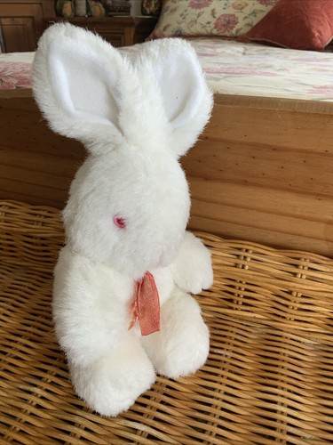 Vintage weißer sitzender hase - weißer,