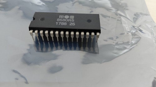 Mos 8580 1788 c64 commodore - r5,