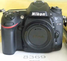 Nikon D7100  ohne OVP  8369 Auslöser !
