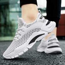 SPORTSCHUHE STOßDÄMPFENDE