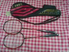 UMBRO C3000 Badminton-Kevlar Set / 2 Schläger/(Tasche und Federbälle).
