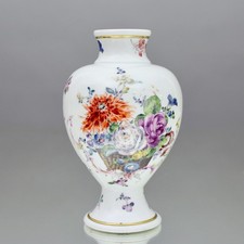 Meissen um 1750: Balustervase