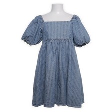 Levi Strauss & Co, Kleid