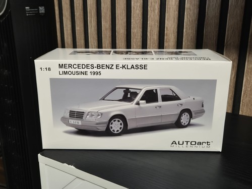 Modellauto autoart - ,
