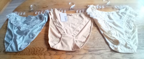 Damenslips stück neu - 12,