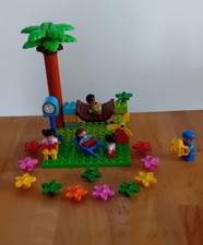 lego duplo Spielset u.a. mit Palme, 2 Platten, Stuhl, Hängematte, Figuren