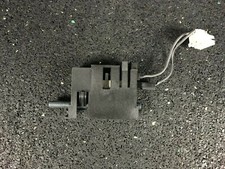 Bosch HBC24D553/45  HLHB24-2 Türschalter Tür Dampfgarofen Schalter Ofen #032-3N