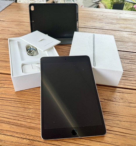 Apple ipad mini - apple, gray