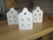 Weihnachtshäuser Weiß  3 Stück für Teelichter aus Porzellan