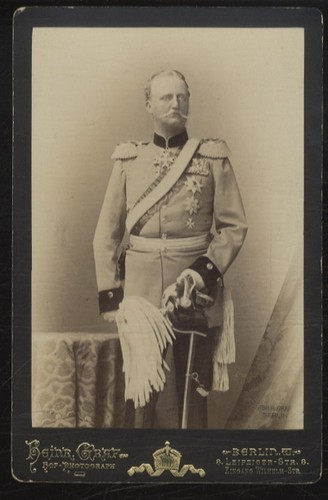 Cabinet foto fürst georg von - fürst,