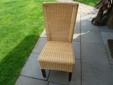 8 Rattan Esstisch Stühle