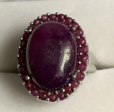 opulenter Ring mit großem