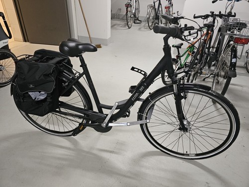 Fahrrad mit schloss und - schloss,