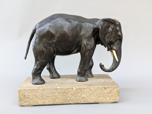 Antike bronzeplastik elefant - bronzeplastik,
