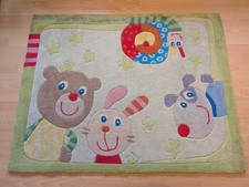 Kinderteppich mit Tiermotiv – Bär, Hase, Hund & Schnecke – 132x104 cm – bunt