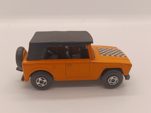Field car orange - field, ausm