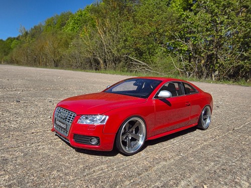 Audi coupe tiefer - 1:18,