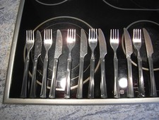 12 teiliges DDR Besteck mit glatten schwarzen Plaste Griffen  RETRO ELSTAWA