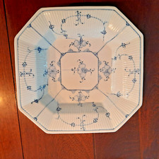 Rauenstein : sehr schöne seltene  8eckige Schale :   24,5 cm DM / 5,7 cm Höhe