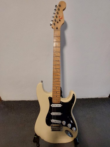 Fender lite ash stratocaster - fender,