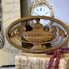 Antikes Zierelement mit