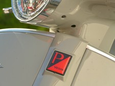Vespa Emblem Kaskade Aufkleber