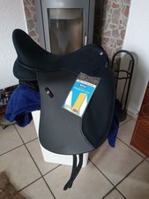 Wintec Pro Dressur hart  17 Zoll ,Neuwertig ,rotes Kopfeisen