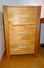 Kommode Royal Oak 3-Schubladen Eiche Massivholz 57 x 90,2 x 45 cm, neuwertig
