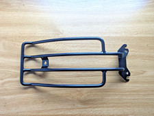 Schwarzer Gepäcktrager