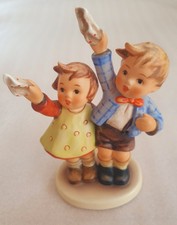 SCHÖNE ALTE GOEBEL/HUMMEL FIGUR  " AUF WIEDERSEHEN "