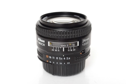 Nikon nikkor 24mm - af,