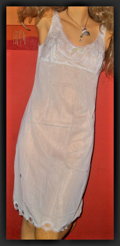 Edles pin modellia - up,
