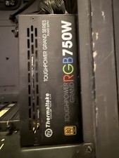 750 Watt Netzteil Thermaltake