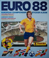 Panini Euro 88 Album: fast leer: kommt mit leerem Euro 2004 Album