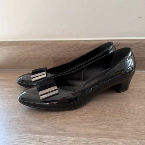 Russell bromley schwarzer - &,