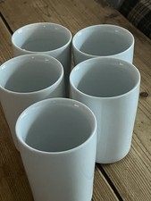 5 weiße Porzellan Becher von