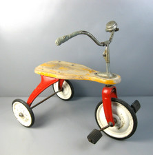 altes Dreirad Kindertretrad