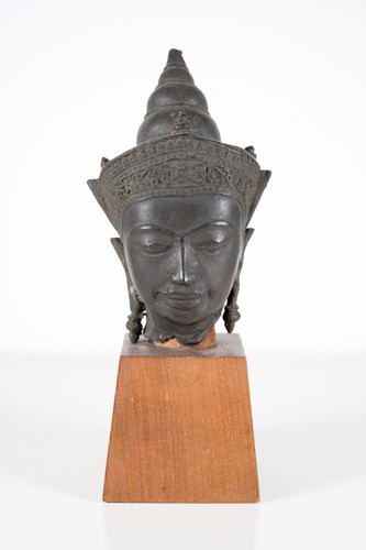 17th thai bronze crowned - c,