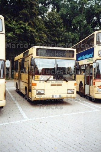 Bus foto mercedes benz - bus, o402n