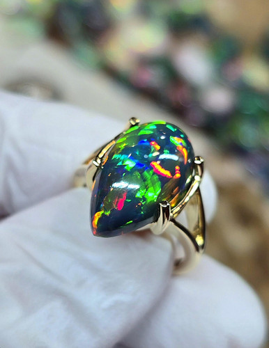 Natürlicher schwarz opal - natürlicher, ring