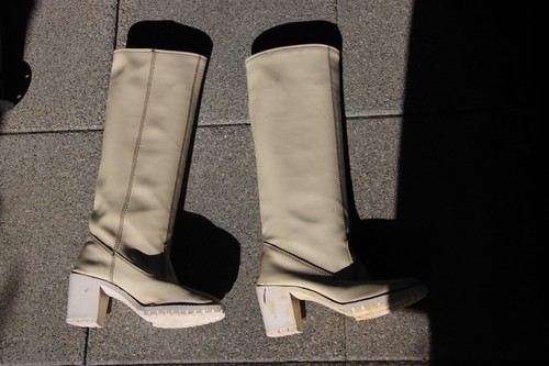 White vintage rain boots - white,