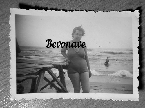 Foto frau badeanzug beim - foto,