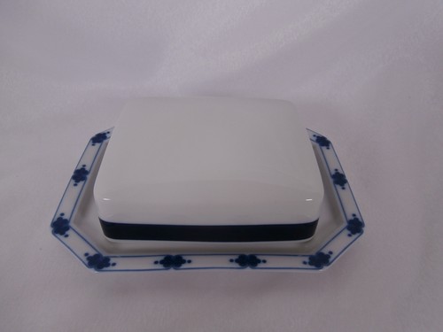 Rosenthal polygon tapio - →,